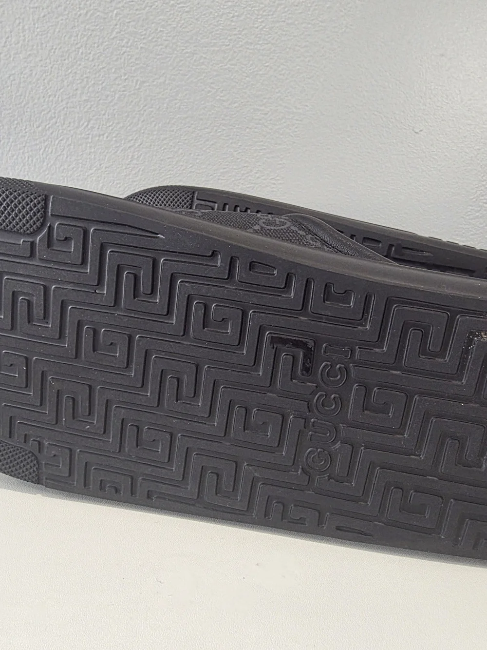 Authentic (New) Gucci Men's Black GG Logo Slide Sandals Mens Sz7/womens Sz8.5